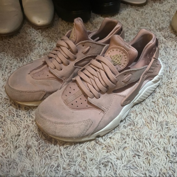 Nike Huaraches - Picture 2 of 2